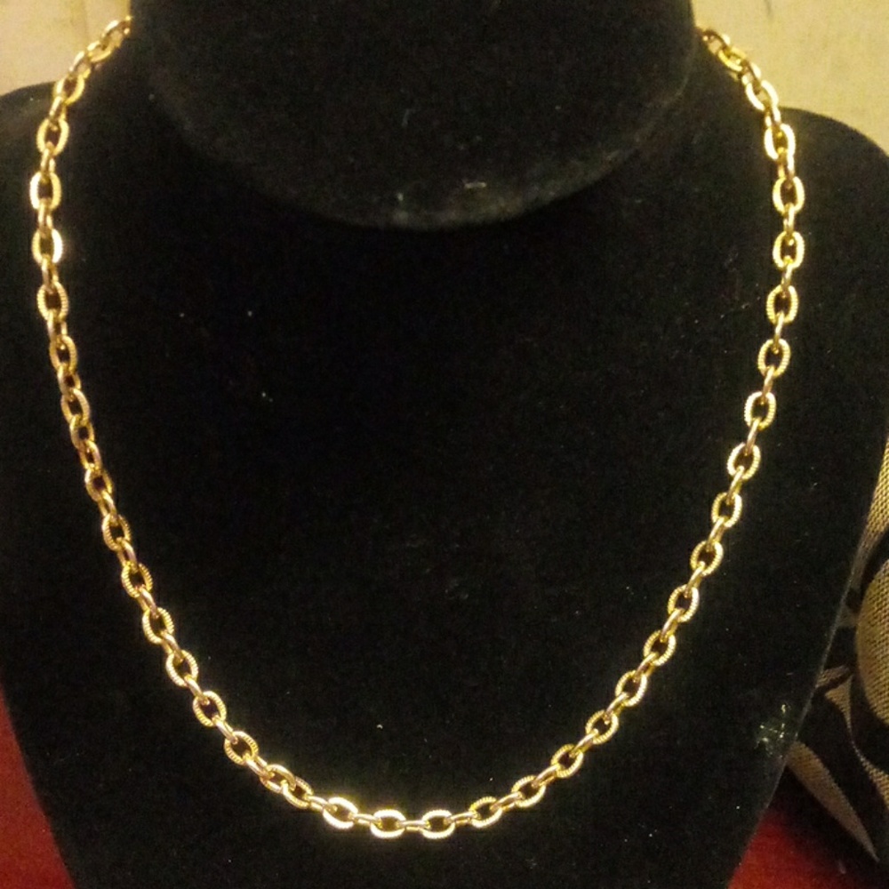 Gold neckless